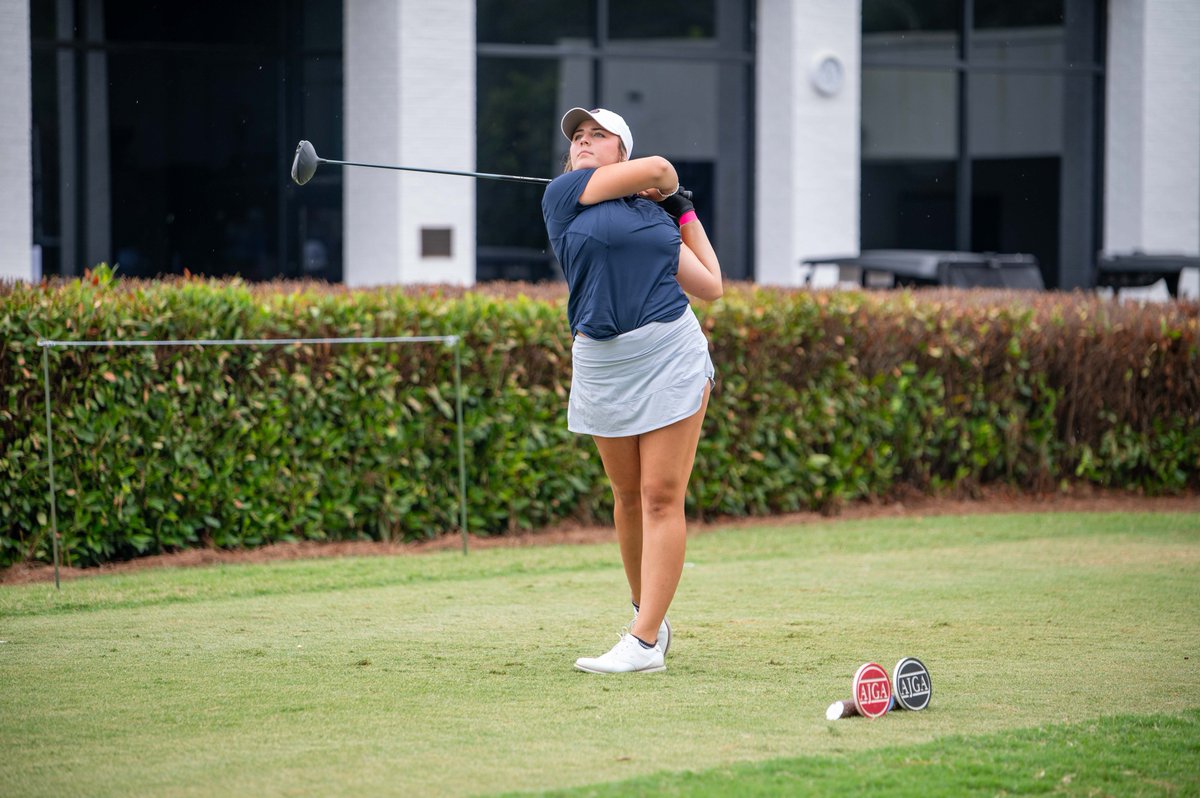 AJGAGolf's tweet photo. First-time champ! ๐
Caroline Hawkins (-4) lead the girls division each round to earn her first AJGA victory at #NeSmithJr! https://t.co/mgkdUoUE34