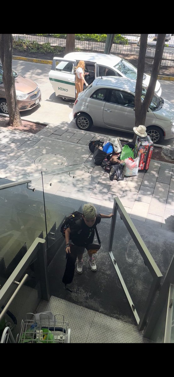 LeftSauce's tweet photo. So @SonderStays decided to cancel our reservation with less that hour notice and out a Family of 4 on the street with the youngest being a 16month baby and a handicap person @SonderHelp @Tripadvisor @AskAmex https://t.co/Nc3tpLrm4g