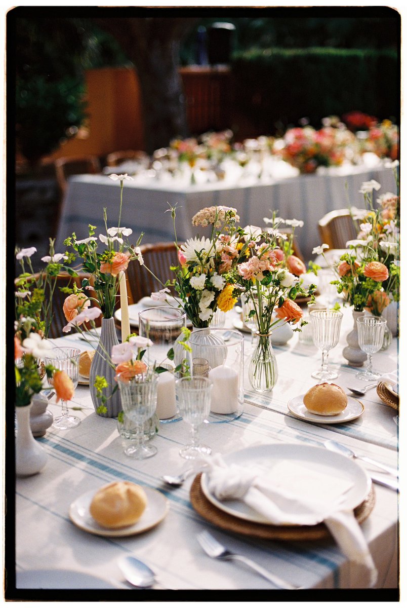 L30amaya's tweet photo. Me encantan los detalles del banquete en las bodas. 🤍🤍🤍 https://t.co/lqUxaeSwve