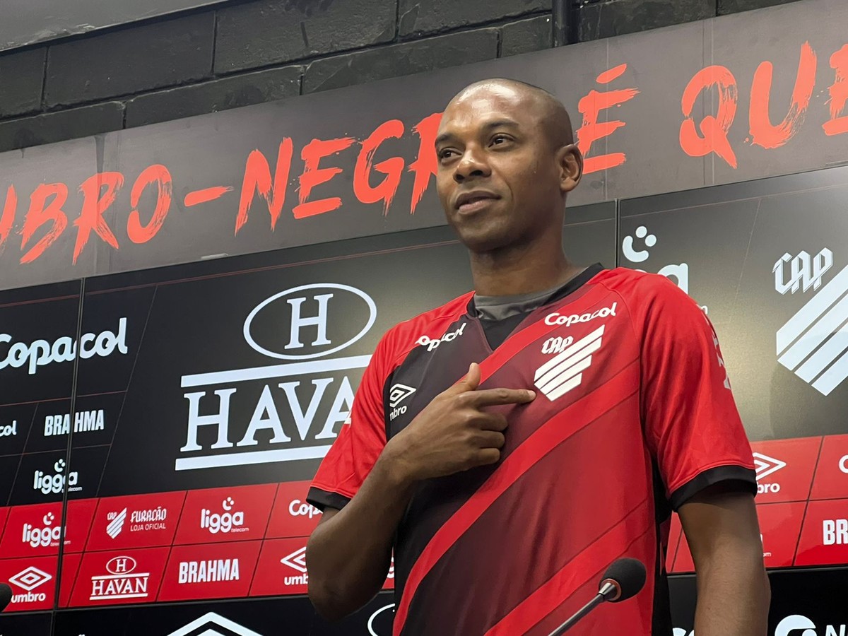 Vincenzo_dali's tweet photo. Últimas cinco janelas de inverno do Athletico:

2023 – Lucas Esquivel, Cacá, Vidal e Zapelli – R$31,3 milhões

2022 – Fernandinho e Alex Santana – R$13,5 milhões

2021 – Lucas Fasson, Pedro Rocha, Nico Hernandez e Pedrinho – R$18,5 milhões

2020 – Pedro Henrique, Richard, Jorginho, Renato Kayzer e Ravanelli – R$14 milhões

2019 – Abner, Felipe Aguilar, Adriano, Everton Felipe, Pedro Henrique e Juanma Boselli – R$20 milhões

2018 – Márcio Azevedo, Wellington, Anderson Plata, Rony, Marcelo Cirino – sem custos

Evoluiu, ein?