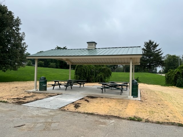 stjoemoparks's tweet photo. A new shelter has been installed at Bartlett Park north of the playground in place of the old wooden shelter previously found at the park.  This $35,415 project was funded by the parks half-cent sales tax approved by voters on August 3, 2021. https://t.co/IsQxd3VDuj