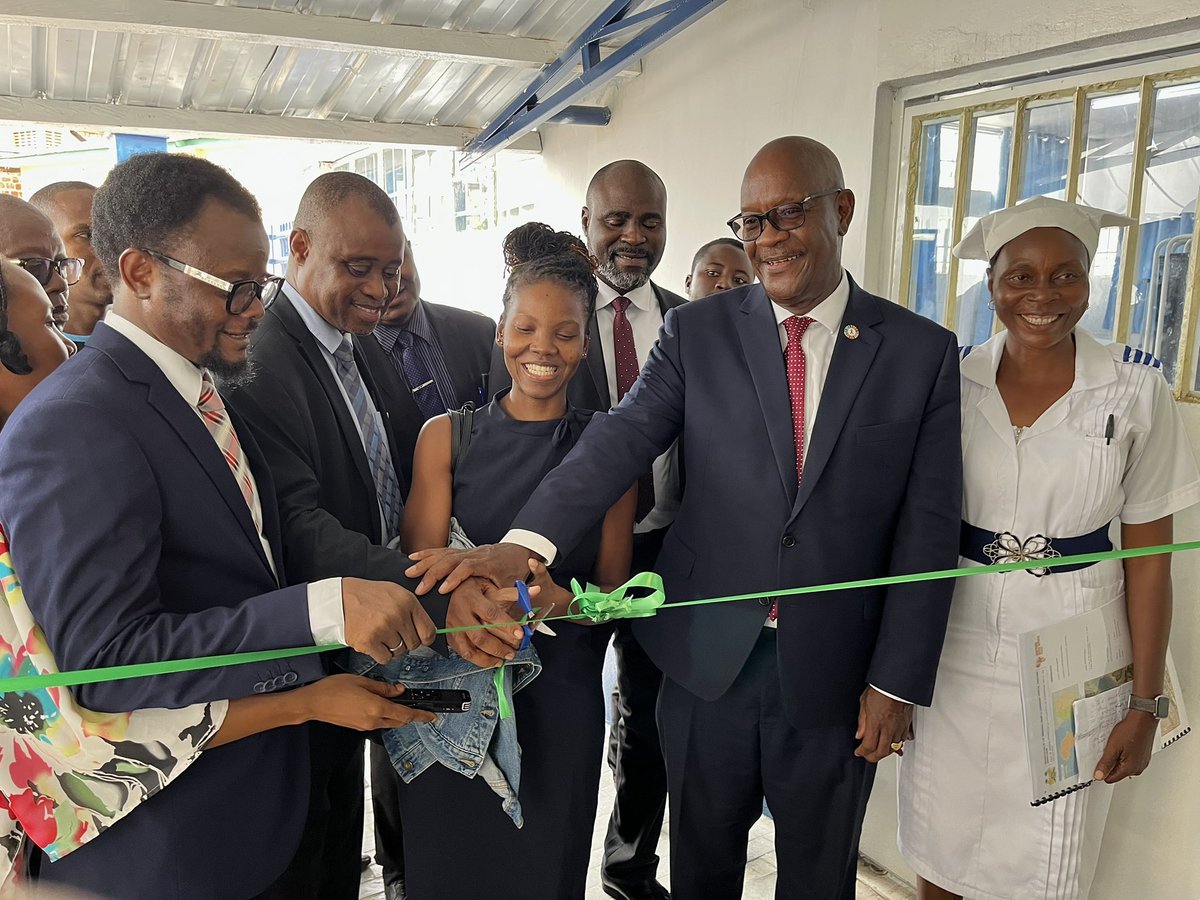 KobinahK's tweet photo. With support @Cuamm, two critical units (Emergency Unit &amp; Out Patient Dept) within Connaught Hospitals have been fully refurbished for timely &amp; quality patient care.

#MoH remains keen on providing general &amp; specialist care services in clean &amp; accommodating spaces.
@PresidentBio https://t.co/8BT57K2QEK