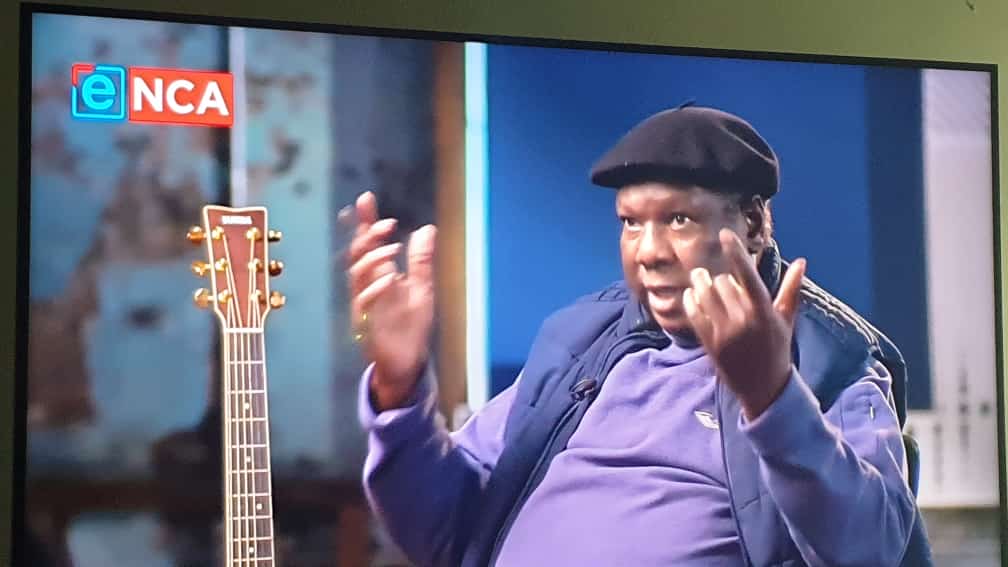 NtateVusi Mahlasela, an unsung HERO, a gifted musician, and a healer 🇿🇦❤🇿🇦

Great feature done by eNCA 📺