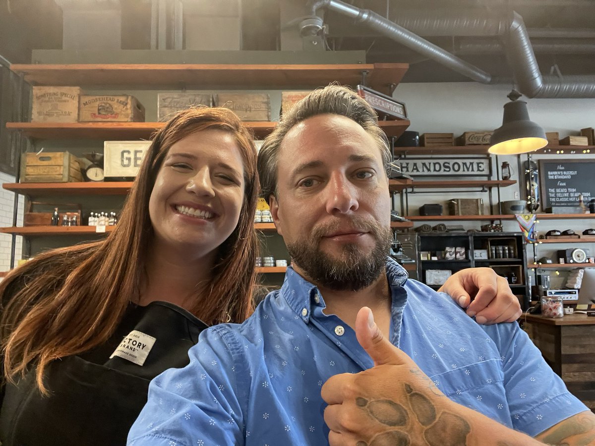 WarrenDean26's tweet image. Before and after…just a trim

Always a pleasure going to see the crew @Victorybarbers and the wonderful Katie! 

#readyforwork