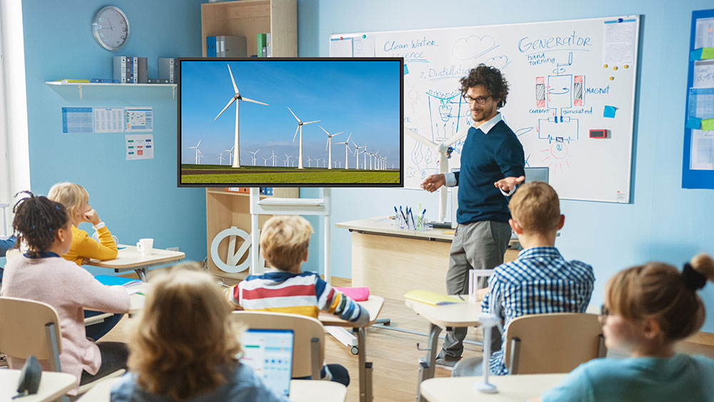 NewlineIDEAMAX's tweet photo. Save time by using a commercial display designed entirely for what you need. The NT+ Series streamlines how you communicate in meetings or in the classroom by focusing on being a brilliant, easy to control TV. Learn more at https://t.co/jLBe56sqk4 https://t.co/KFjKPlTICL