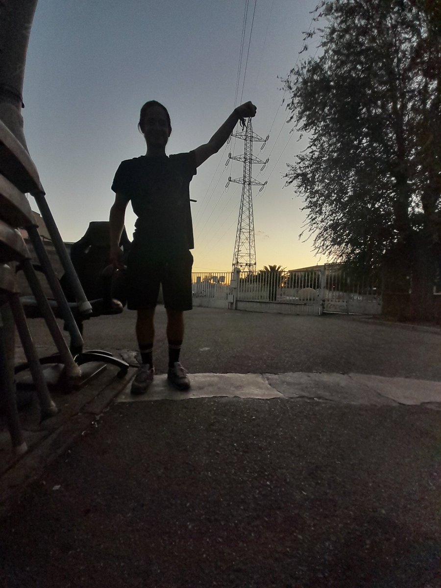 20€ al mes con vistas a la Torre Eiffel, donde firmó?