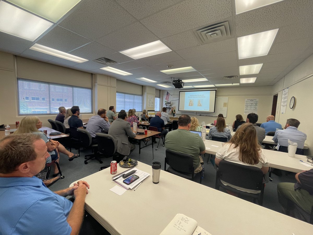DanKelly1627's tweet photo. Great opportunity to meet the administrative team at Billings Public Schools to discuss how we can drive more student achievement this school year.  
@BillingsSchools @edmentum https://t.co/ePp7Q5xxAy