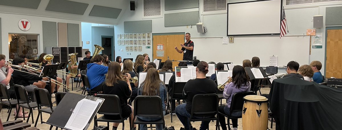We were very fortunate to have Mr. Srigley, an alumni of Gifford 6 and Gifford 7, former GMS Band Director, and now Assoc. Band Director at <a href="/VBHSNation/">Vero Beach High School</a> come work with students from @GMSProud and <a href="/OMS_Connected/">Oslo Middle School</a> at our Back-to-Band Camp last night! #GMSProud
<a href="/bacon_chadwick/">ChadwickBacon, Ed.D</a>