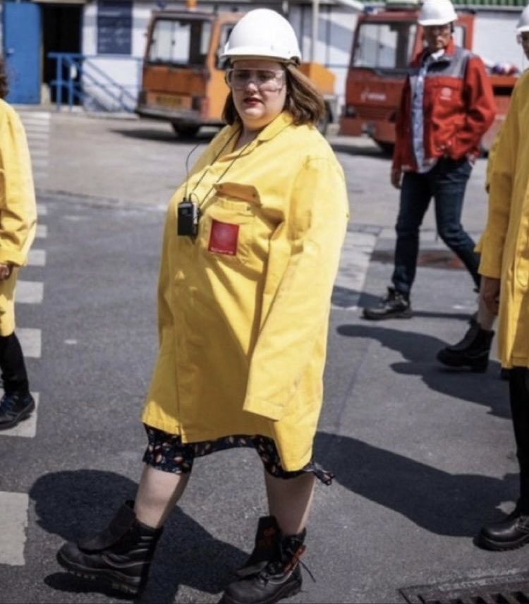 ainyrockstar's tweet photo. ÖR-Reporter befragt für Reportage über Arbeitsplätze eine zufällig vorbeigehende Raketenwissenschaftlerin. https://t.co/ykwWRq9kJl