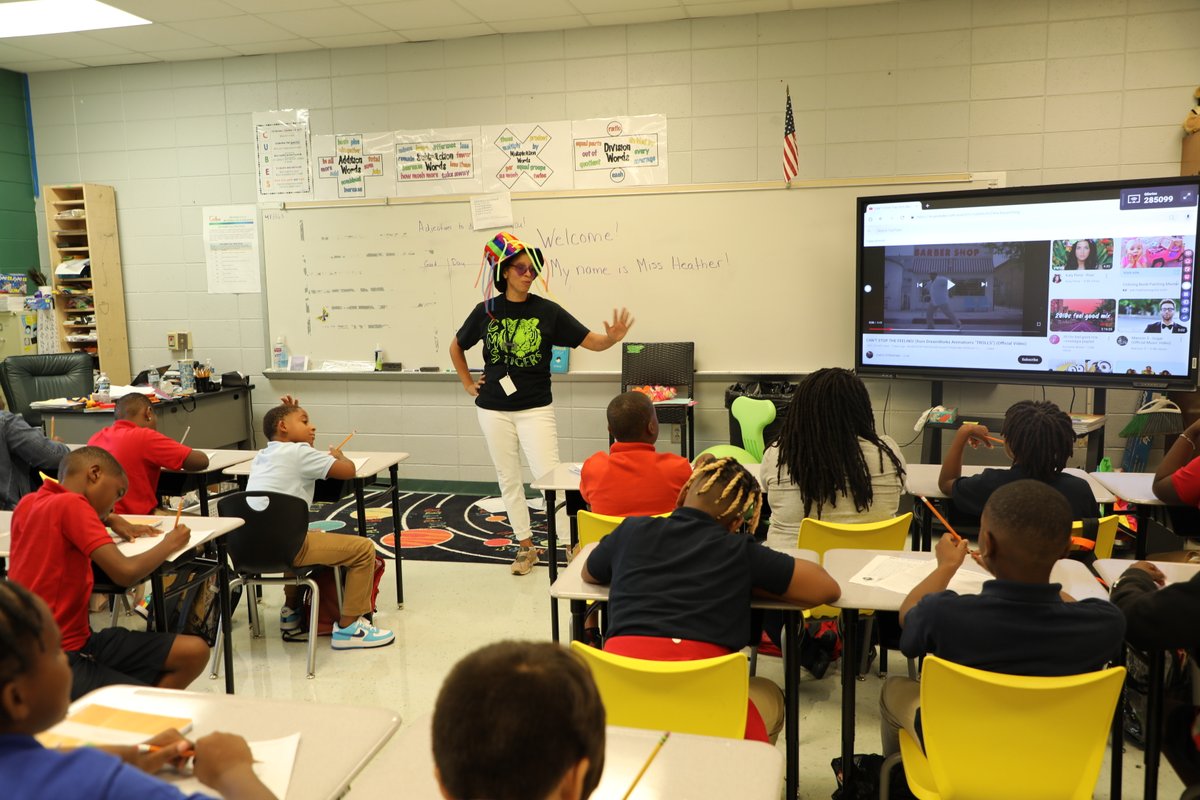 We've had a great Day One of the 2023-2024 school year here in Greene County! Welcome back, #GCSSTigers! This year is off to a great start, and we can't wait to see what else it has in store. #StartHereandGoFar #firstdayofschool