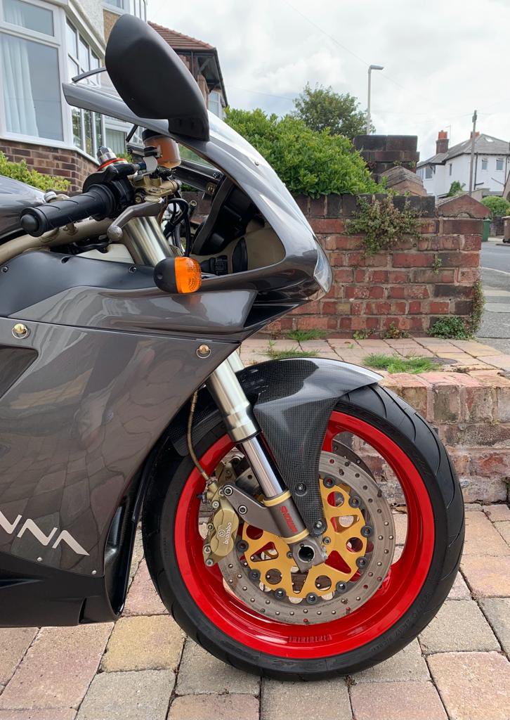 MotorbikeFactor's tweet photo. A beautiful Ducati 916 Senna MK1 
Only 8700 miles , very collectible, just get in touch, we will do the rest. https://t.co/O4SfFJJMZY