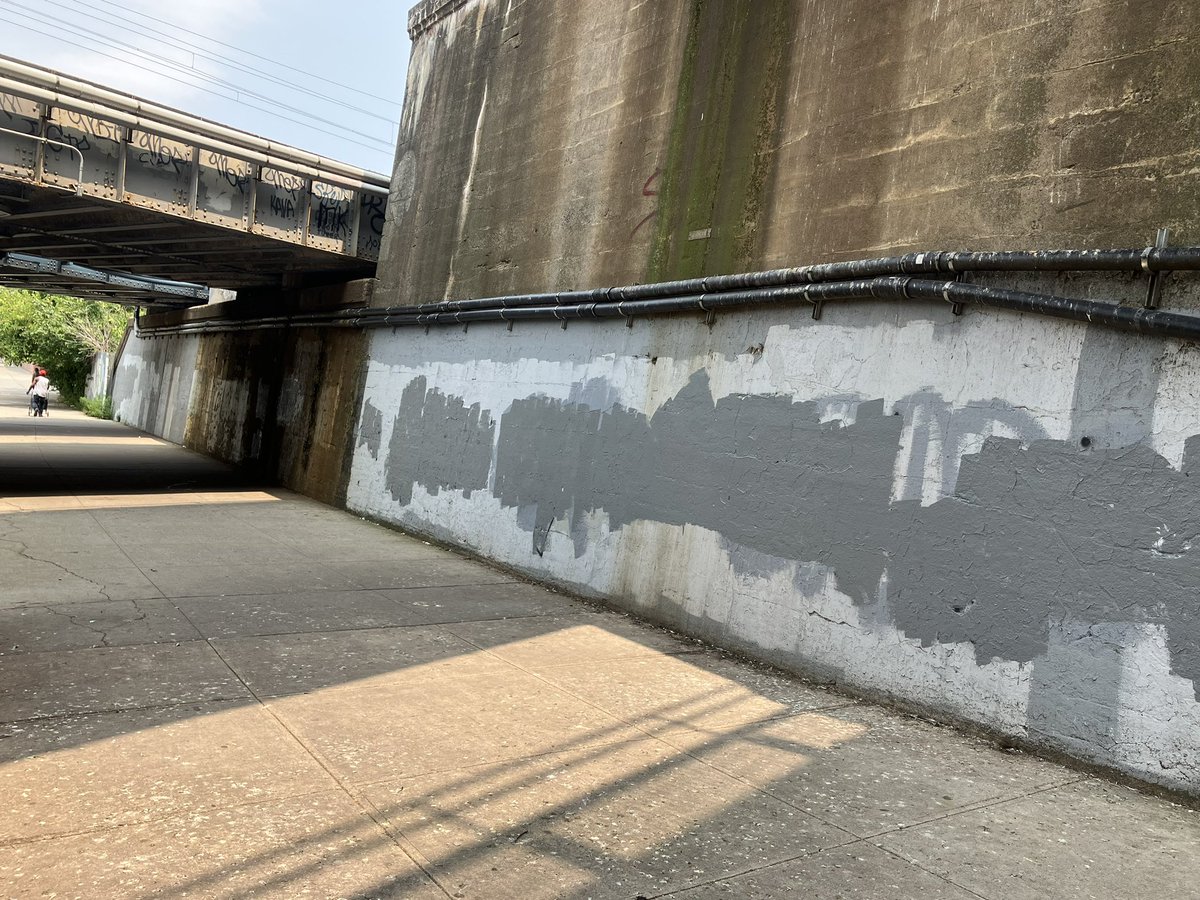 NYPD108Pct's tweet photo. The 108 Pct conducted a graffiti cleanup today in Woodside.
#graffiticleanup https://t.co/7I0W9AG4ml
