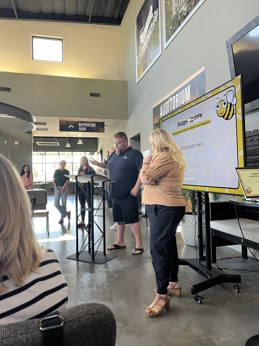 Making so many connections here at planning day 2 alongside the strong and motivated admin/cabinet team of Benicia Unified! #NewSchoolYear 📚 With gratitude to <a href="/BUSDSup/">Chris Calabrese, Superintendent</a> &amp; team for planning all these structures to give us this strong start; and to <a href="/ngatecf/">Northgate</a> for graciously hosting!