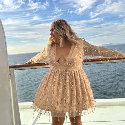 ChloeTorguson's tweet photo. #NewProfilePic https://t.co/5ejRi92oQm