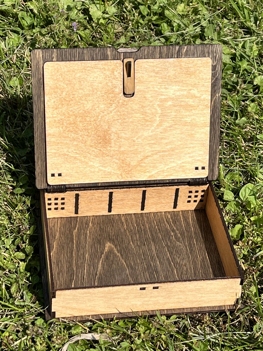 ThunderstruckWS's tweet photo. What secrets are hidden in this tome?  #dnd #ttrpg #tabletopgaming #MagicTheGathering #rpg #lasercut https://t.co/WL8XkmqXRk