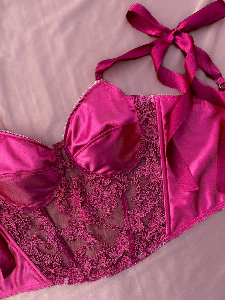 ⛧ dani ⛧ tweet media