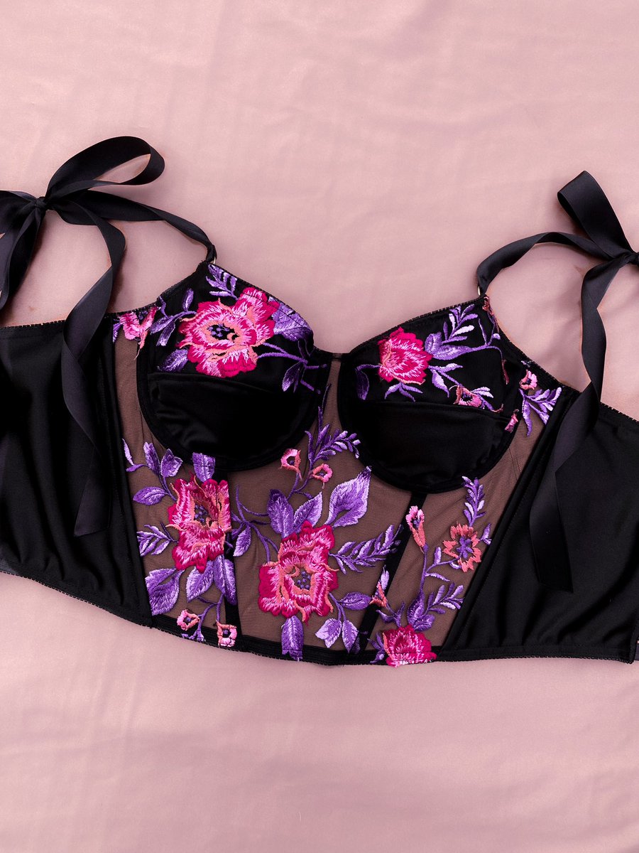 ⛧ dani ⛧ tweet media