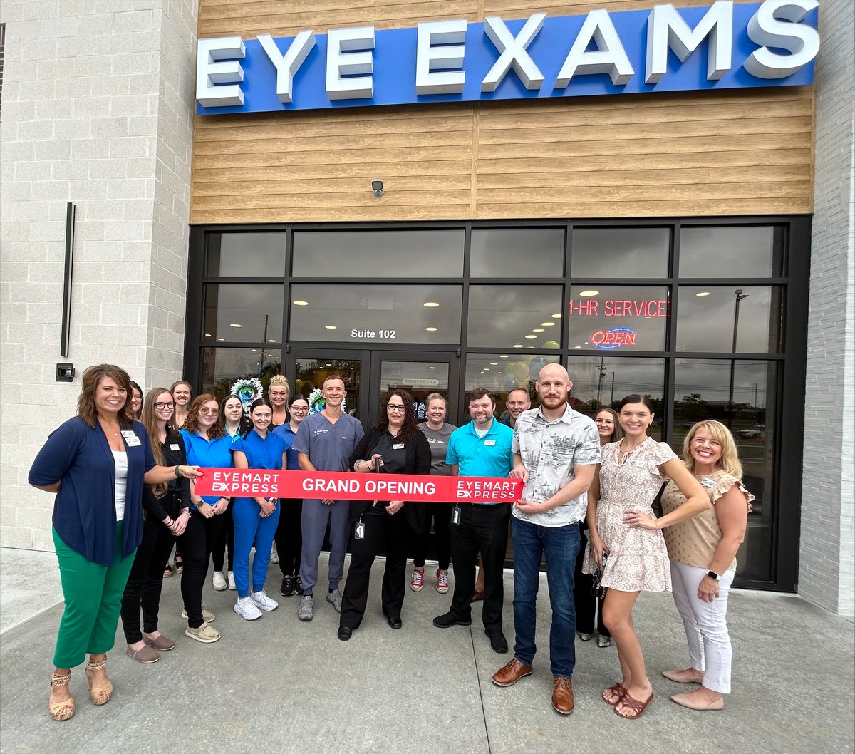 We’d like to congratulate Eyemart Express on their Grand Opening Celebration! 👏 
📍 Visit them at 6436 E. Florida St. Ste 102, Evansville, Indiana 47715