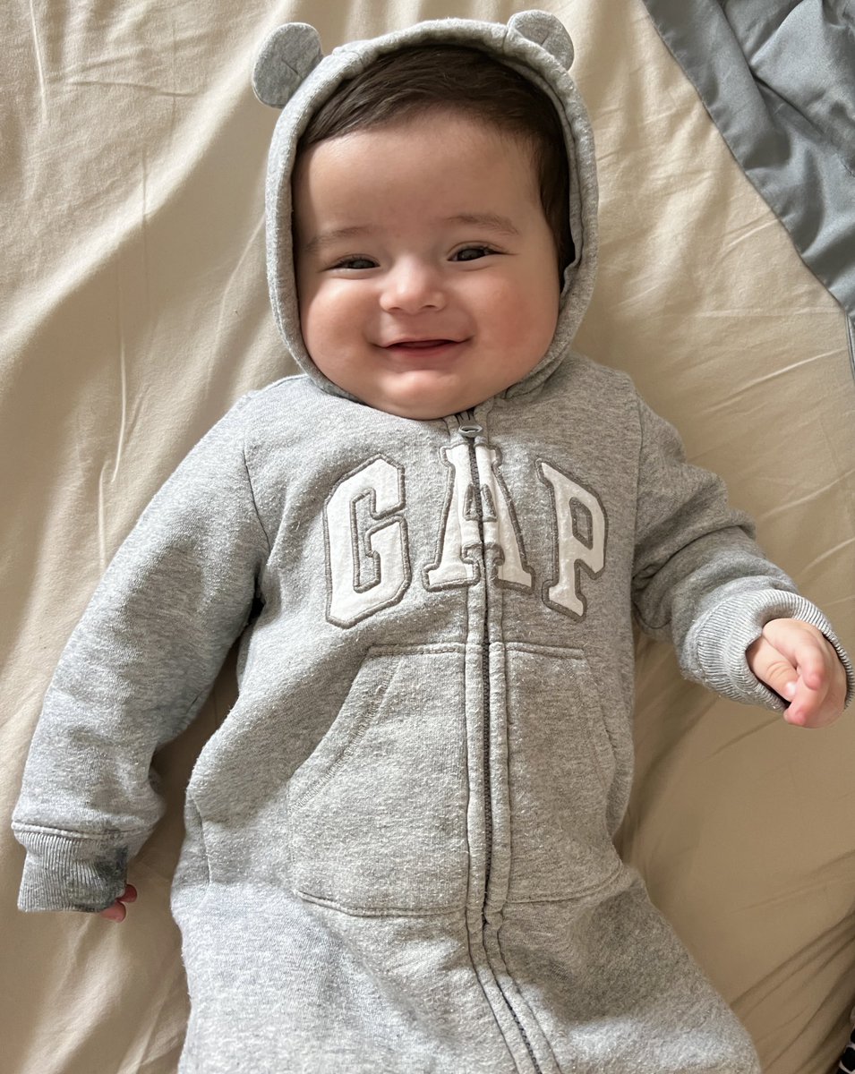 FlorSufi's tweet photo. Ese exceso de cachete que me tiene muerta de amooooooooor. Te amo mi vida https://t.co/BLSInh3A2P