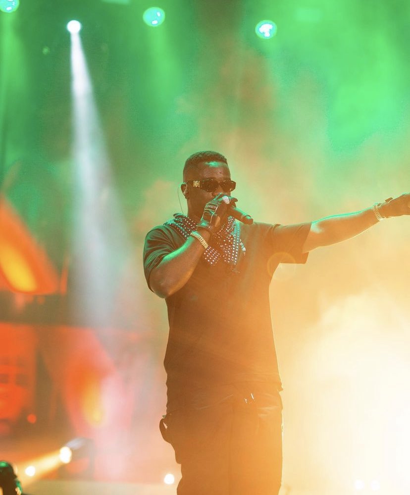 Hitta_0's tweet image. Sarkodie - #Adonai 🙌🏽✨ft. Castro (Official Video) 

🚨Link: youtu.be/ipZvlG-wwWk 

#Agenda100M #SarkodieAdonai