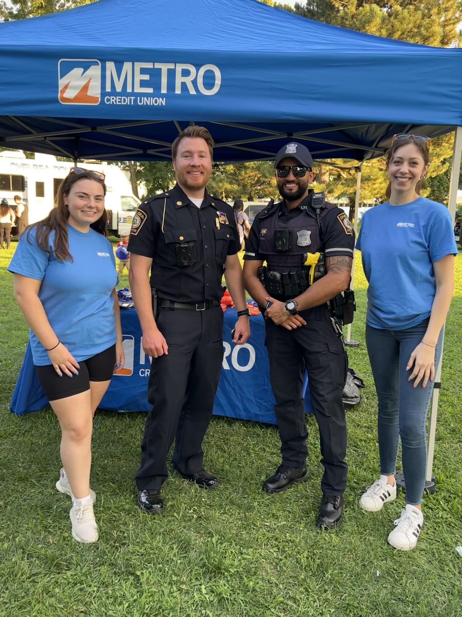 Metro Credit Union (@metrocu) on Twitter photo Metro summer interns had a great time at Chelsea Night Out! We’re happy to be part of this community-building event! Thanks to <a href="/CityofChelseaPD/">Chelsea Police</a> and to everyone who came out for a fun evening!
#nationalnightout #communtiy #chelseama Metro summer interns had a great time at Chelsea Night Out! We’re happy to be part of this community-building event! Thanks to <a href="/CityofChelseaPD/">Chelsea Police</a> and to everyone who came out for a fun evening!
#nationalnightout #communtiy #chelseama