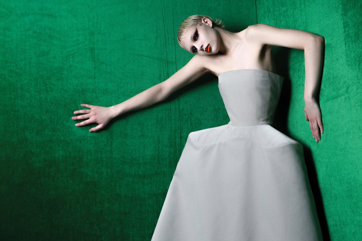 "Your Shadow Self" 

We Should All Be Artists Issue 22

Photography by Petros Kouiouris
Styling by Gabrielle Prescod
Set Design by Adrienne Egolum at Lenzu Studios
Hair by Mark Alan Esparza at Kramer + Kramer
Makeup by Christyna Kay at Art Department
Model: Tati at Unite Unite