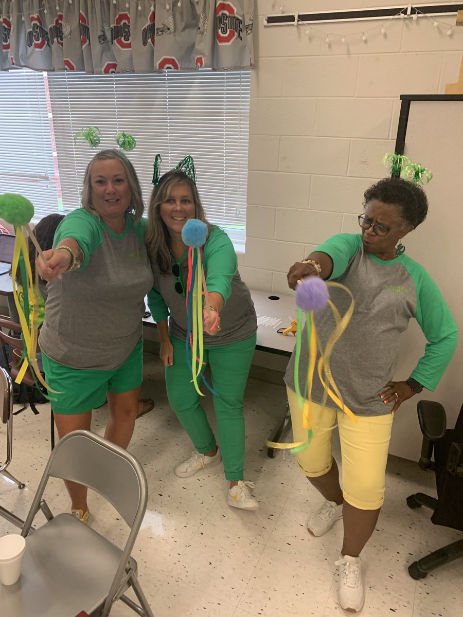 cacrowell85's tweet photo. Unlocking the magic with First Grade Make and Take Projects. #ccsrise2023 @CabCoSchools @WROdellPrimary https://t.co/GwrImsGJK3