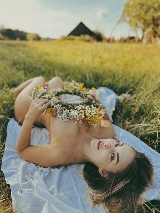 Sommer 🏡 https://t.co/vi8o5bmyf9