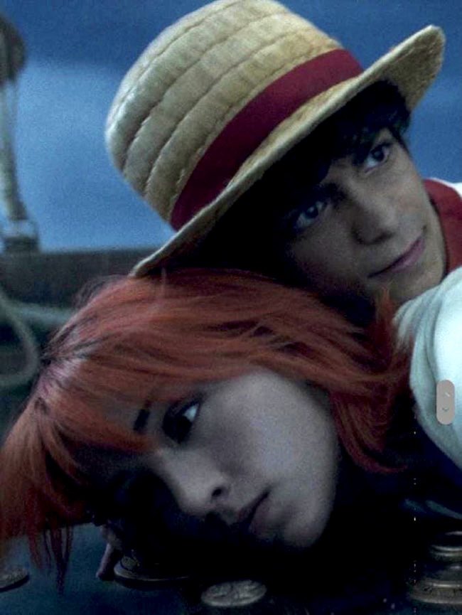 HE IS ANNOYING HER 
SHE WILL PUNCH HIM 
#ONEPIECE  #ONEPIECELIVEACTION  #OPLA  #OnePieceNetflix
