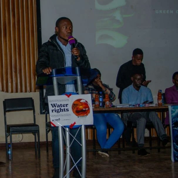 taka_kazi's tweet photo. 🌳🌱 Shoutout to Nairobi's #Kanairo Young Leaders! 🌱🌳
Your commitment to nature is commendable and we are proud of your work! 👏🏼 Thanks for your participation in the #Taka47Campaign #SDG ‘s #protecthumanity #savetheplanet #cleanconserverecycle #GreenBeesMovement https://t.co/JicWFN820y