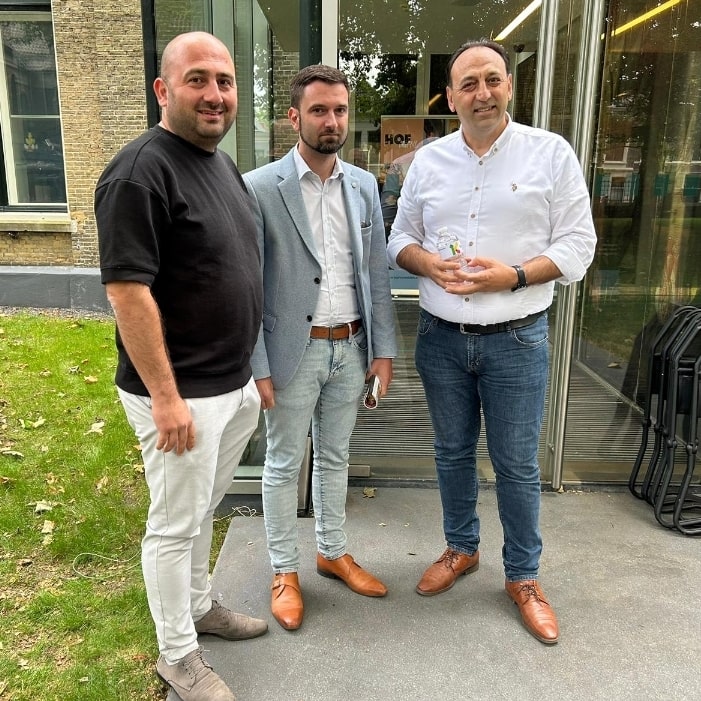 DENKDordrecht's tweet photo. Nieuw hoofdstuk aangebroken: @StephanvBaarle nieuwe fractievoorzitter @DenkNL en kandidaat lijsttrekker. 

#denk #denkdordrecht #denkmee #denkvooruit #DenkAnders #denkaanjezelf #DENKvooriedereen #denknatuurlijk #TweedeKamer #verkiezingen2023 https://t.co/MmoN18sxB6