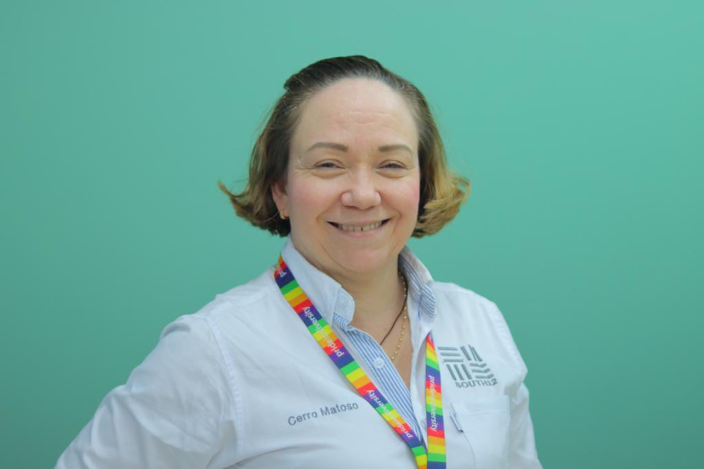 CerroMatosoSA's tweet photo. 🧵En la Mesa Sectorial de Minería de hoy, exploramos la "Equidad de Género y Participación de la Mujer en la Industria Minera". Renata Brun, líder de Business Partner y Bienestar Integral en Cerro Matoso, compartió el Proyecto Úrsula una idea inspiradora. https://t.co/InIsSO8rlk