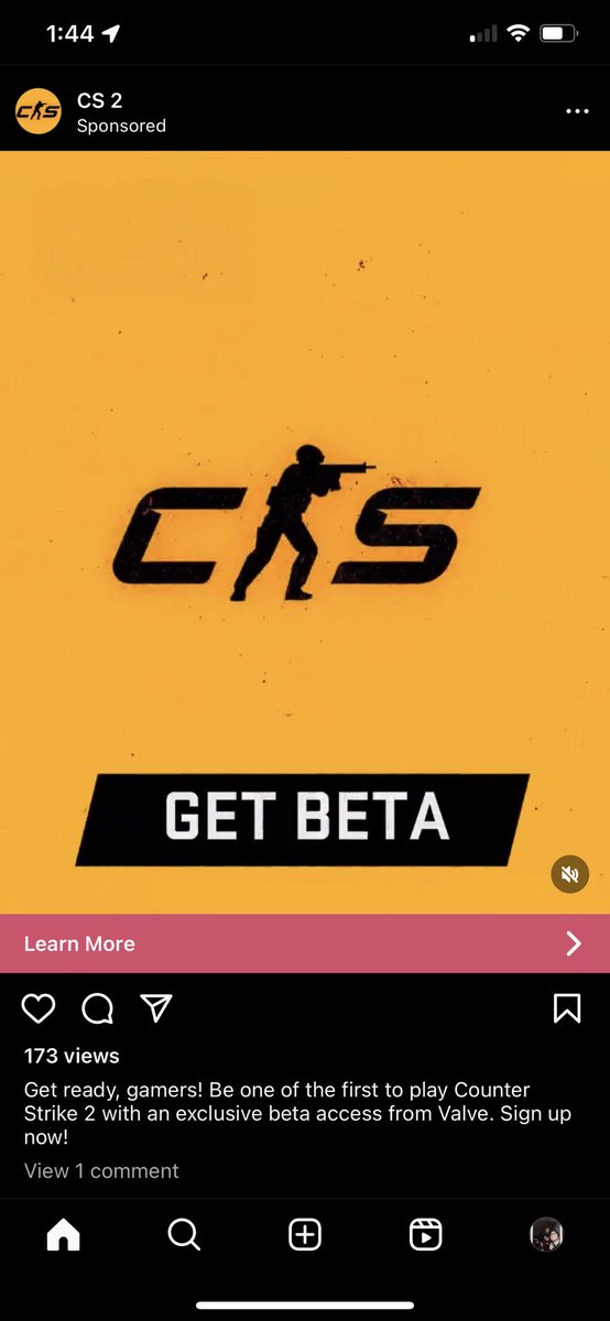 PSA: I’ve been getting these @instagram ads A LOT recently. It’s literally a phishing scam leading to a fake steam website. Be careful out there you skin addicts.