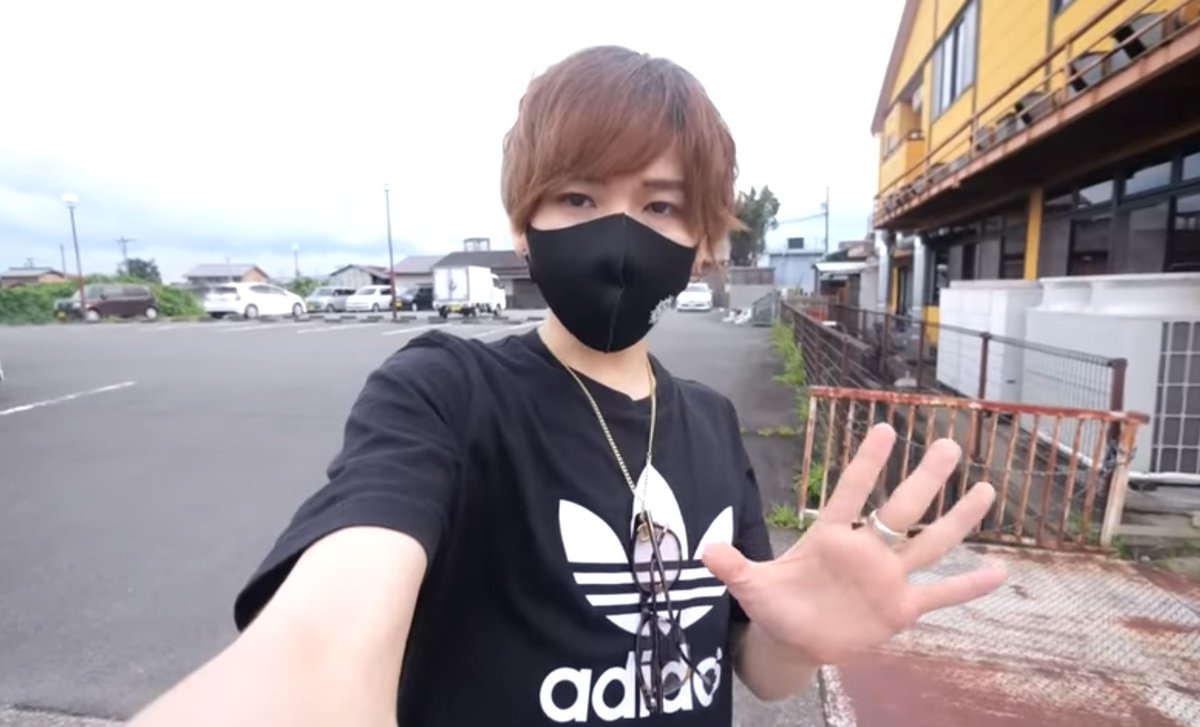 koro10elle's tweet photo. どもども✋
おはようございます(*^^*)
ヽ(*>□<*)ノキャ━━ァ♡♡
日に日に日本語不自由(笑)
とりま仕事本頑張ろ└( 'ω')┘ムキッ
明日は家事を片付けて💦
楽しみの前にはちゃんとやる事やらないとね(笑)
#タケヤキ翔 #タケヤ起床 #後2日 #3rdLIVE #ワクワクドキドキ https://t.co/LzIxlT5cc1