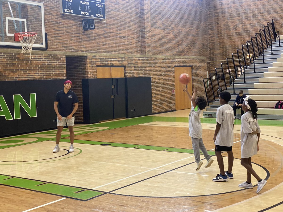 Truman Athletics (@thetrufalcons) on Twitter photo We loved having an opportunity to have young people from across the city in the gym! #onetruman <a href="/TrumanCollege/">Harry S Truman College</a> #STEAMbassadors We loved having an opportunity to have young people from across the city in the gym! #onetruman <a href="/TrumanCollege/">Harry S Truman College</a> #STEAMbassadors