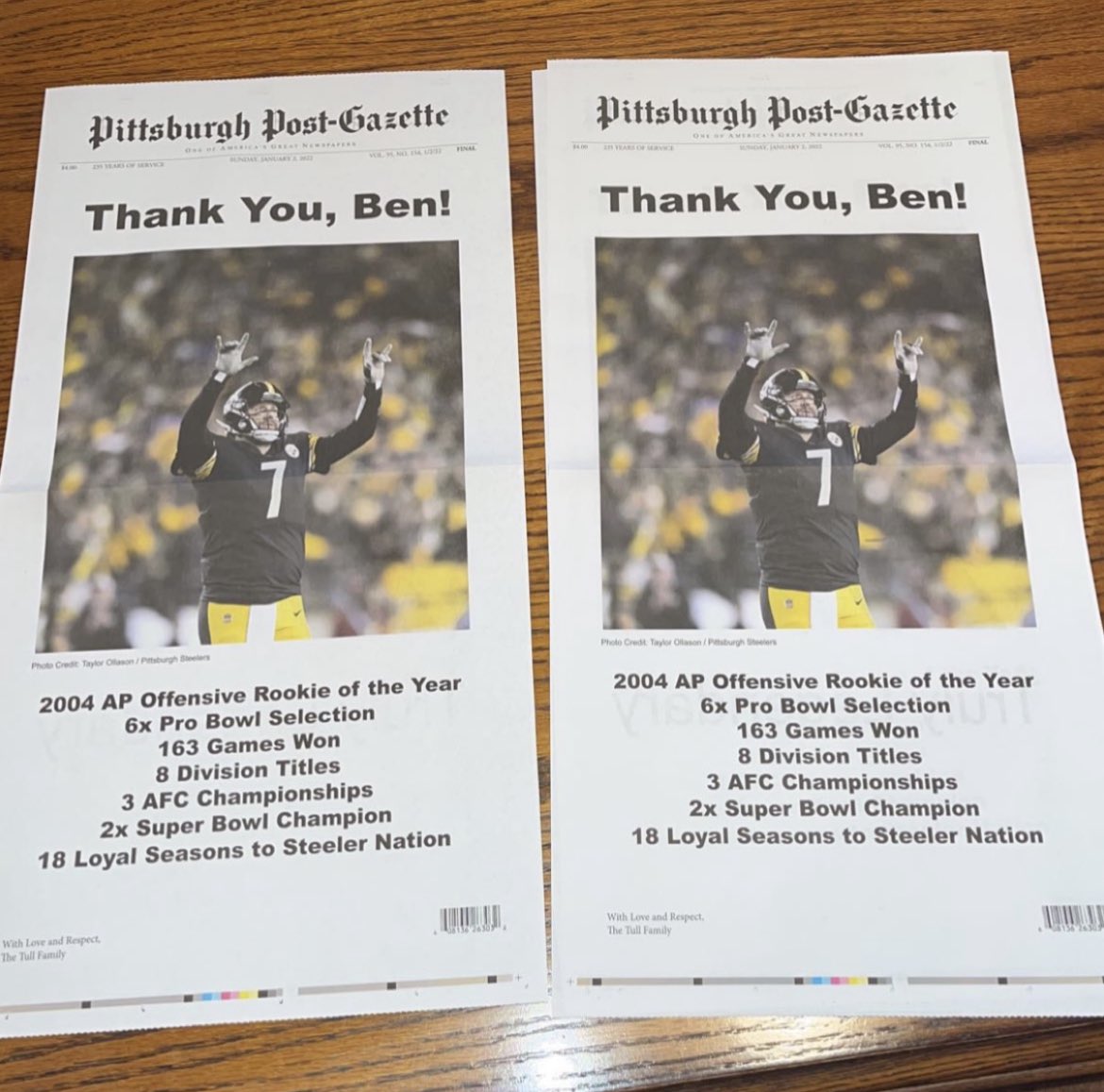 SteelersNetwork's tweet photo. 🚨🚨🚨 GIVEAWAY ALERT 🚨🚨���

Since football season is officially here we are going to giveaway a front page copy of the Pittsburgh Post Gazette honoring the career of Ben Roethlisberger

TO ENTER: 

1. Like/RT this tweet

2. Comment your favorite Steelers player past or current

3. Follow @Mazursky8895 

We’ll announce a winner during the Steelers first preseason game! Good luck!