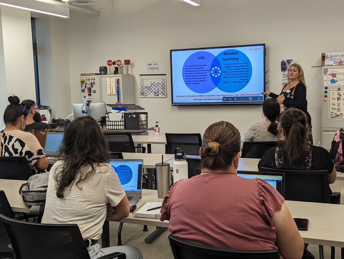 MrSorensen805's tweet photo. Big thanks to @techiethompson for sharing her expertise on UDL, blended learning, and AI at #OxnardU https://t.co/YNYLJzCKxL