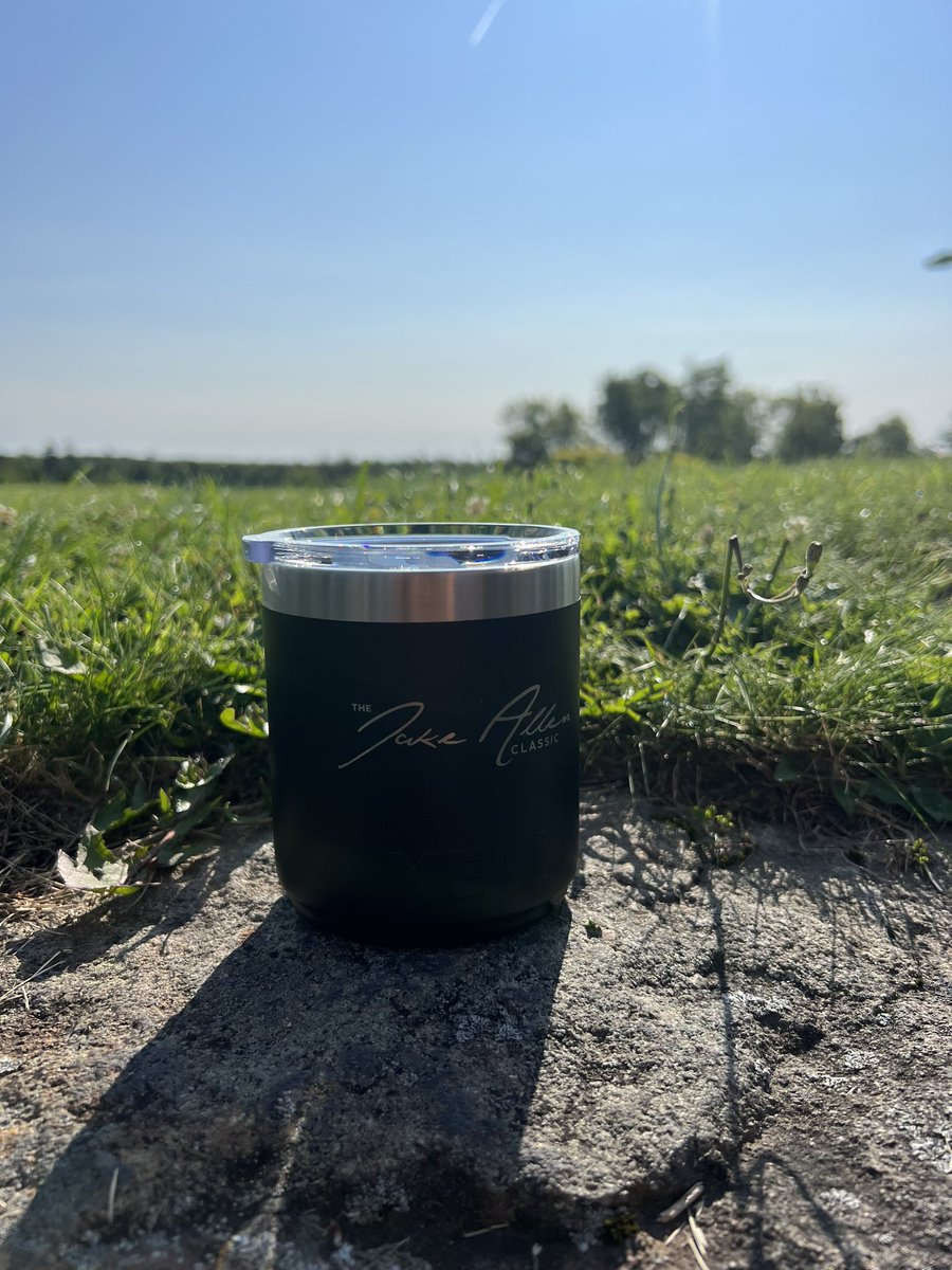 Golfers got some great swag today 👌🏼
<a href="/Dormieworkshop/">Dormie Headcovers</a> <a href="/BioSteelSports/">BioSteel</a> <a href="/YETICoolers/">YETI</a>