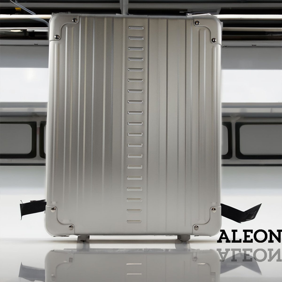 Aleon Aluminum Case tweet media
