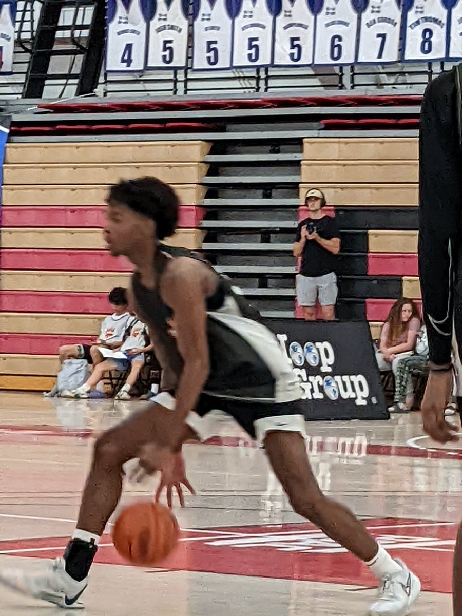 chickg3's tweet photo. Thursday Eye-Catchers @TheHoopGroup Future All American Camp Team 9 (Black)- 5'9" '26 Chase Peterson (p-l) (Gonzaga College HS DC), 6'3" '26 Desmond Bellot (p-top) (Cats Academy MA) &amp; 6'5" '26 Jasiah Jervis (p-bottom) (Archbishop Stepinac NY). https://t.co/akwS8jqQzP
