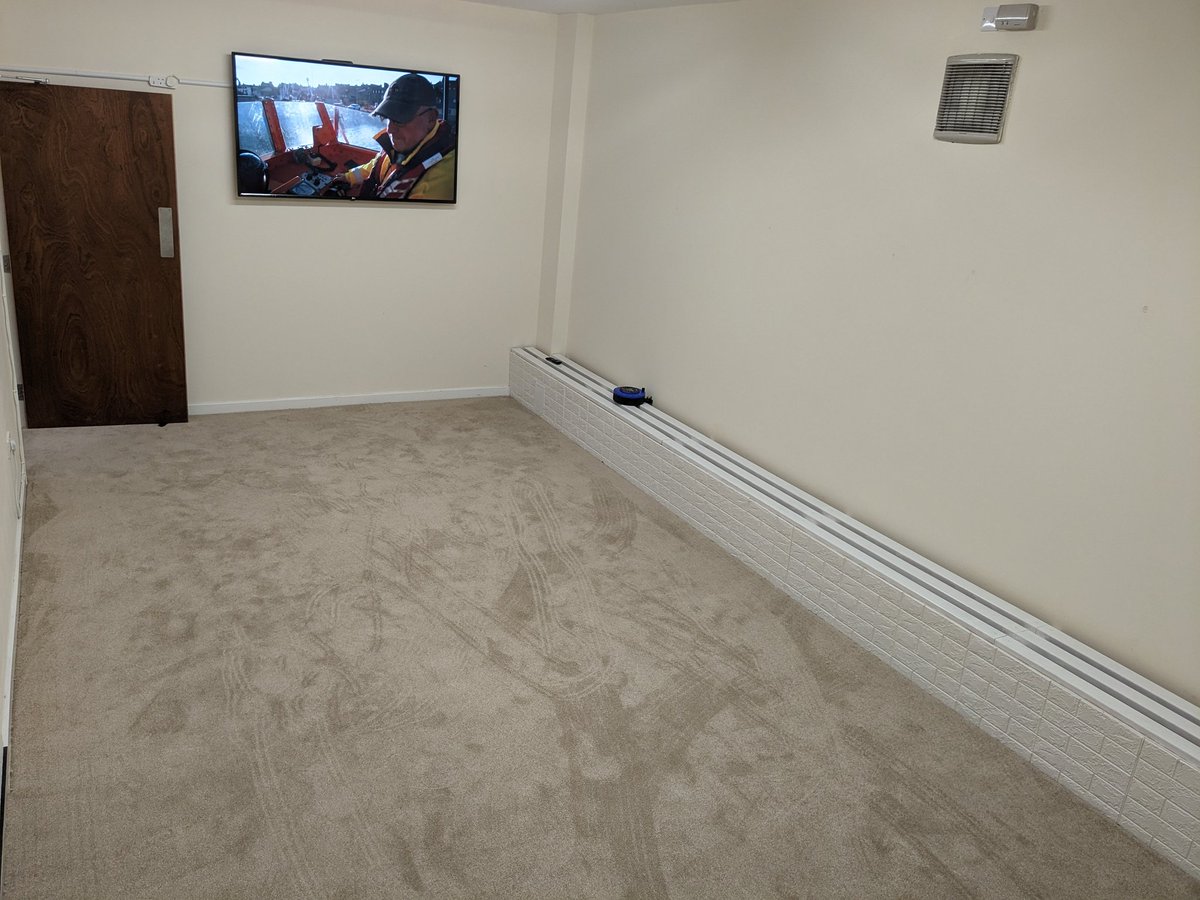 LostockSports's tweet photo. Meeting room, office space, classroom etc, multi use space.
*Seats up to 20 people
*Parking for up to 25 cars
*Carpeted
*HDMI Media TV
*Overall floor space 6.5m X 3.25m
*Separate WC
Available for hire:
Half day (up to 4hours) £60
Full day (up to 8hours) £120
DM for availability https://t.co/cT1ceZqImJ