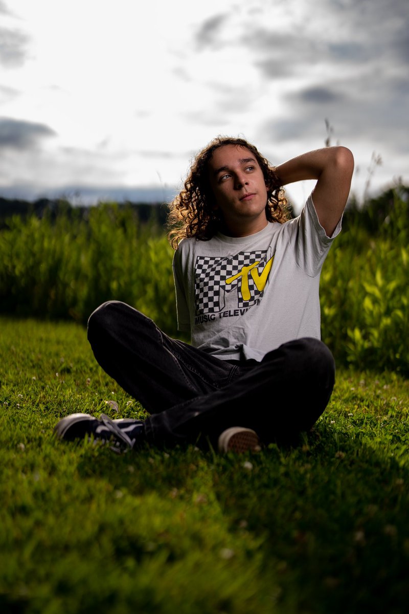 damiencampbell's tweet photo. Portrait of Hayden in the @clevemetroparks https://t.co/3C3aC1W648
