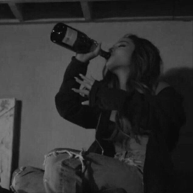 WillowsWords75's tweet photo. I’m not perfect
Hidden pains
Behind my
Eyes can you
See my
#hiddenvice
A secret drink
To numb the
Pain a blade to
Try and ease
The pressure
Just for that
Small release
The problem it
Doesn’t stay
For long before
Before it all
Comes flooding
Back
#madverse
#MentalHealth https://t.co/UM2XwjITBT