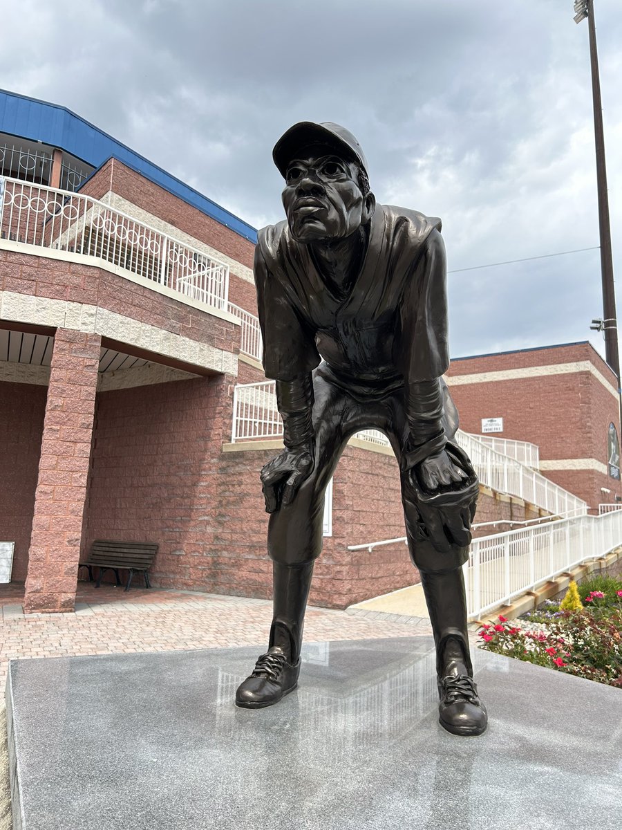 NegroLeagueFilm's tweet photo. Today we’re in Delaware celebrating the trailblazers of the Negro Leagues at the Wilmington Blue Rocks. Every summer the BlueRocks honor HOF legend Judy Johnson who played in the 20s and 30s and batted over .300 during most of his career. #barnstorming #community #TOBOS https://t.co/9cMmSPdSgS