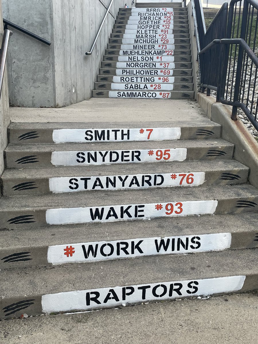 CoachEvanDreyer's tweet photo. Thank you to our amazing parents!!! Our 2023 journey starts and ends with our amazing leadership!!! Keep Chasing Best everyday!! #WorkWins #EliteParents https://t.co/PcaO6uaF51