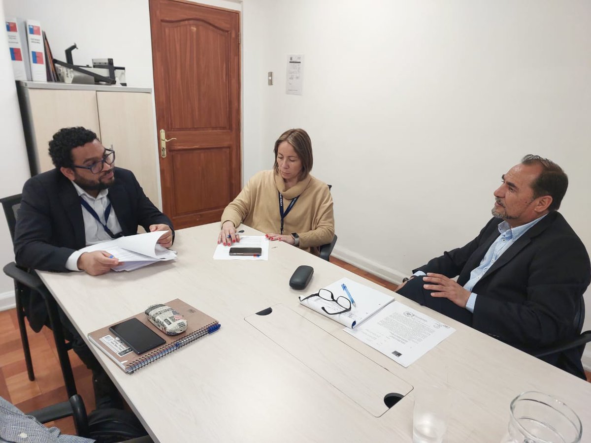 En reunión con Julio Maturana, Coordinador Inversiones para Zona Norte; y Vanessa Marimón, Jefa de Asesores Subsecretaría Interior, avanzando plazos para proyectos de: nuevo cuartel carabineros, 3 nuevos cesfam, nuevas plazas y vias estructurantes, entre otros. Novedades pronto!