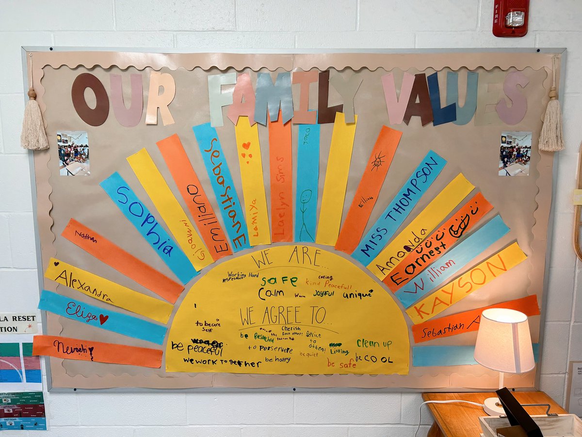 Miss Katie Thompson tweet media