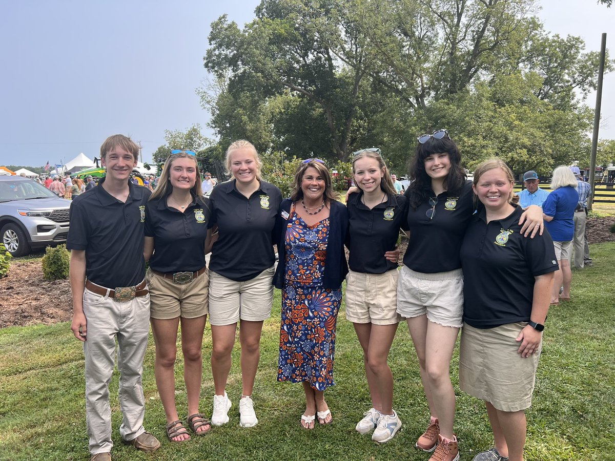 Christie New Craig tweet media