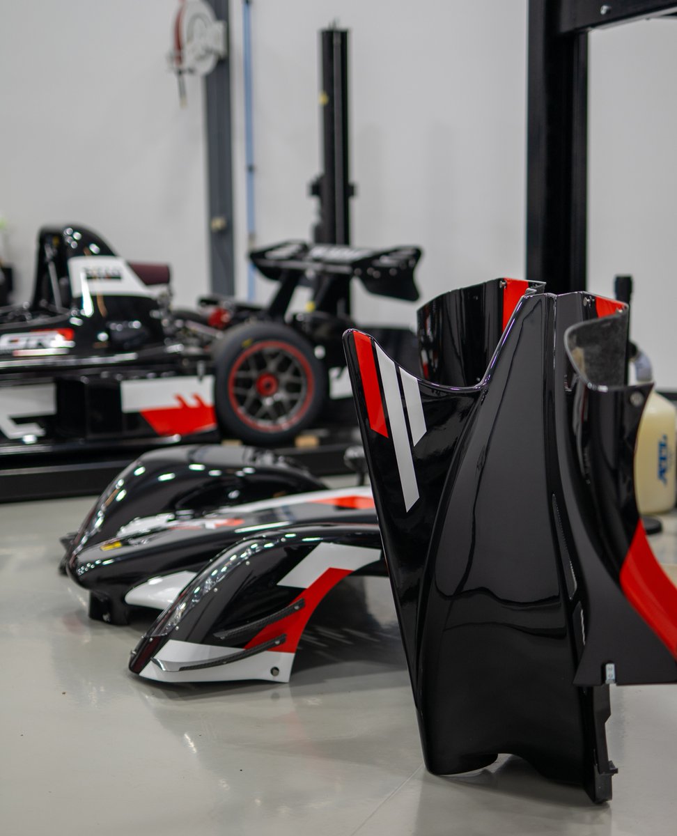 GRPerf's tweet photo. We can work on race cars!🏎️

With us being the Radical Dealer Of Indianapolis, we can also service them! So not only can we get you in a track ready car, but we can ensure it stays in track ready condition!😎

#RaceTheWorld #GRP #GrahamRahalPerformance #Indy #GRPBuilt #Radical https://t.co/jI9jz3LnvA