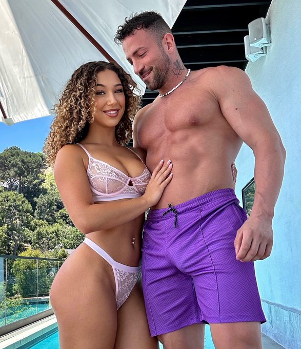 Finally lost my anal virginity to @Maximo_garcia1 🤯 I took the biggest 🍆 in my tiny 🍑 for ONE HOUR!!<a class="tags" href="/tag/maximo_garcia1">@maximo_garcia1</a>